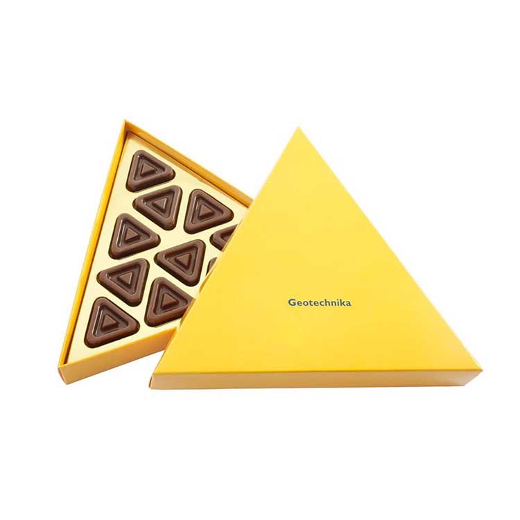 confezione regalo di cioccolato triangolare
